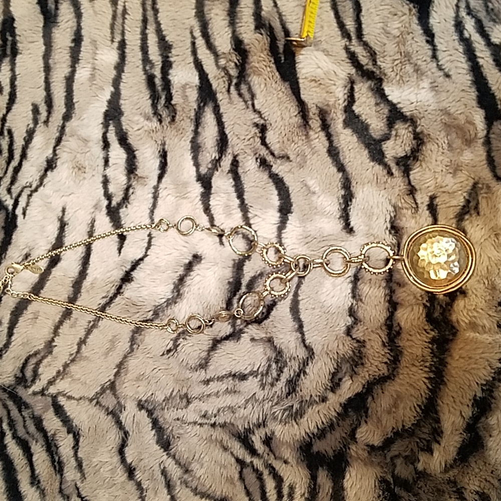 Chico's silver necklace